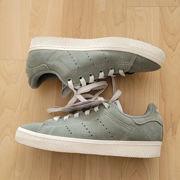 Adidas Originals Stan Smith  Womens Low Top Suede Sneakers in size 5 - BNWT - Picture 8 of 12